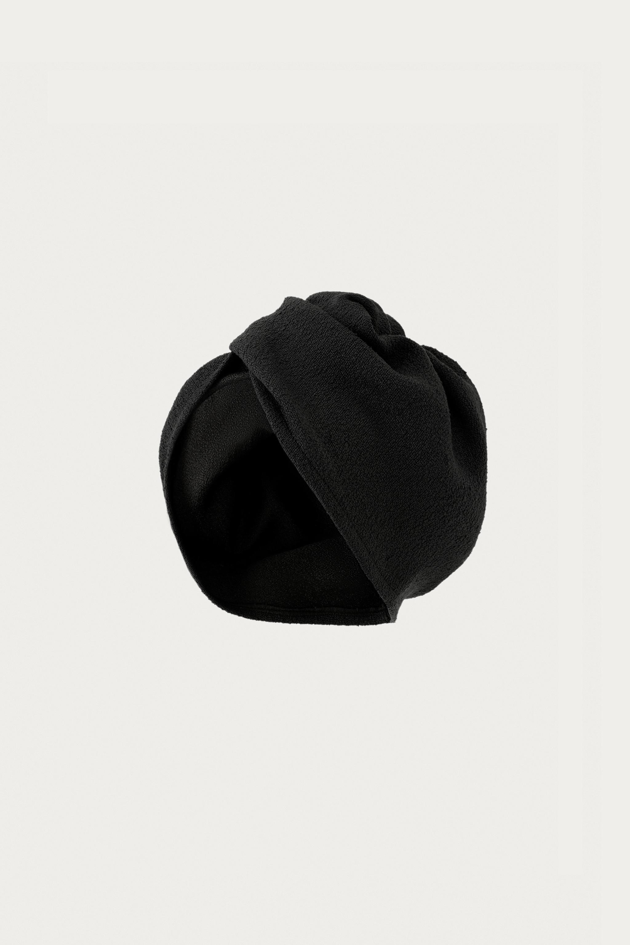 MARISA BERENSON X ZARA JEWELED BUTTON TURBAN HAT